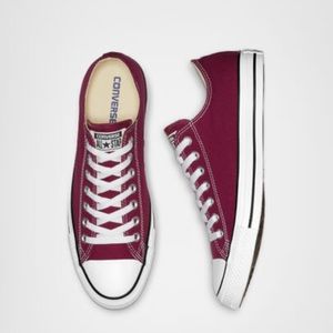 Converse | Chuck Taylor All Star Unisex Low Top Sneaker Maroon (Men’s 7, W9)